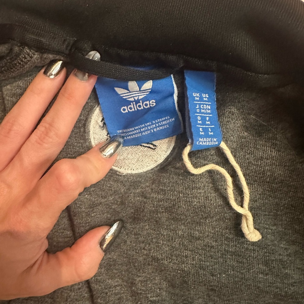 limited edition Adidas/Spotify track jacket - Picture 2 of 3